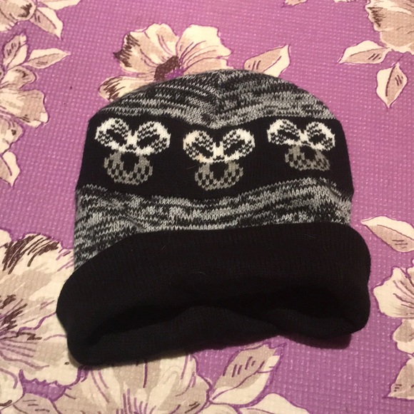 TNA Toque ❄️ THREE FOR $25 - Picture 2 of 2